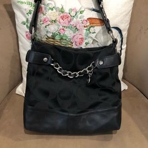 Coach shoulder bag. GUC